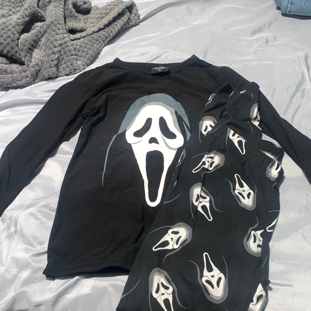 Ghostface sleep set